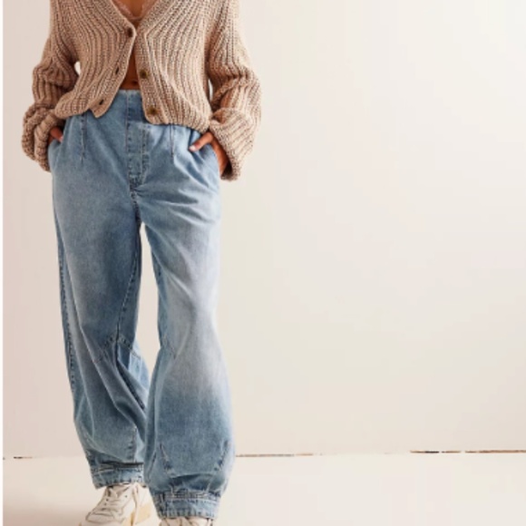 FREE PEOPLE WE THE FREE WOMENS OSLO PULL ON JEANS BAGGY FIT LIGHT WASH SZ LARGE - Picture 2 of 9